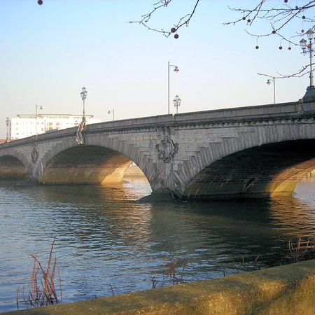 Kew Bridge